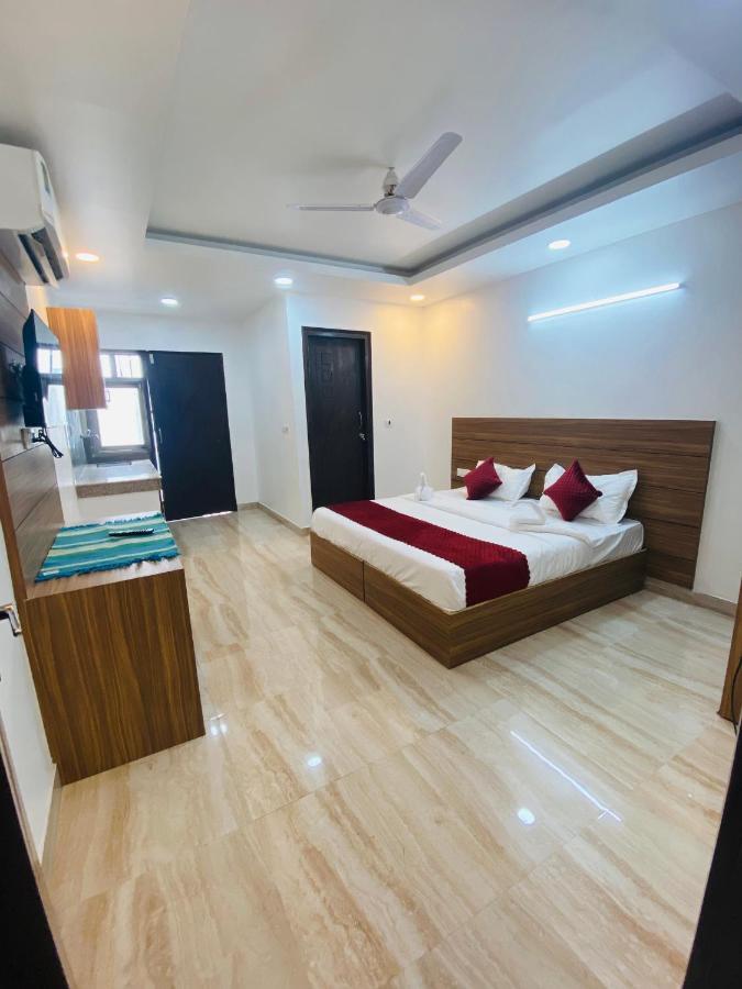 As Global Hotel Noida Exterior photo